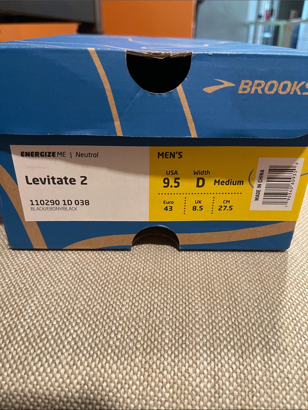 Brooks Men's Black Knit Running Shoes Levitate 2 - Picture 5 of 5